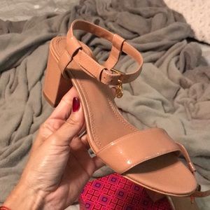 Tort Burch ankle strap sandel